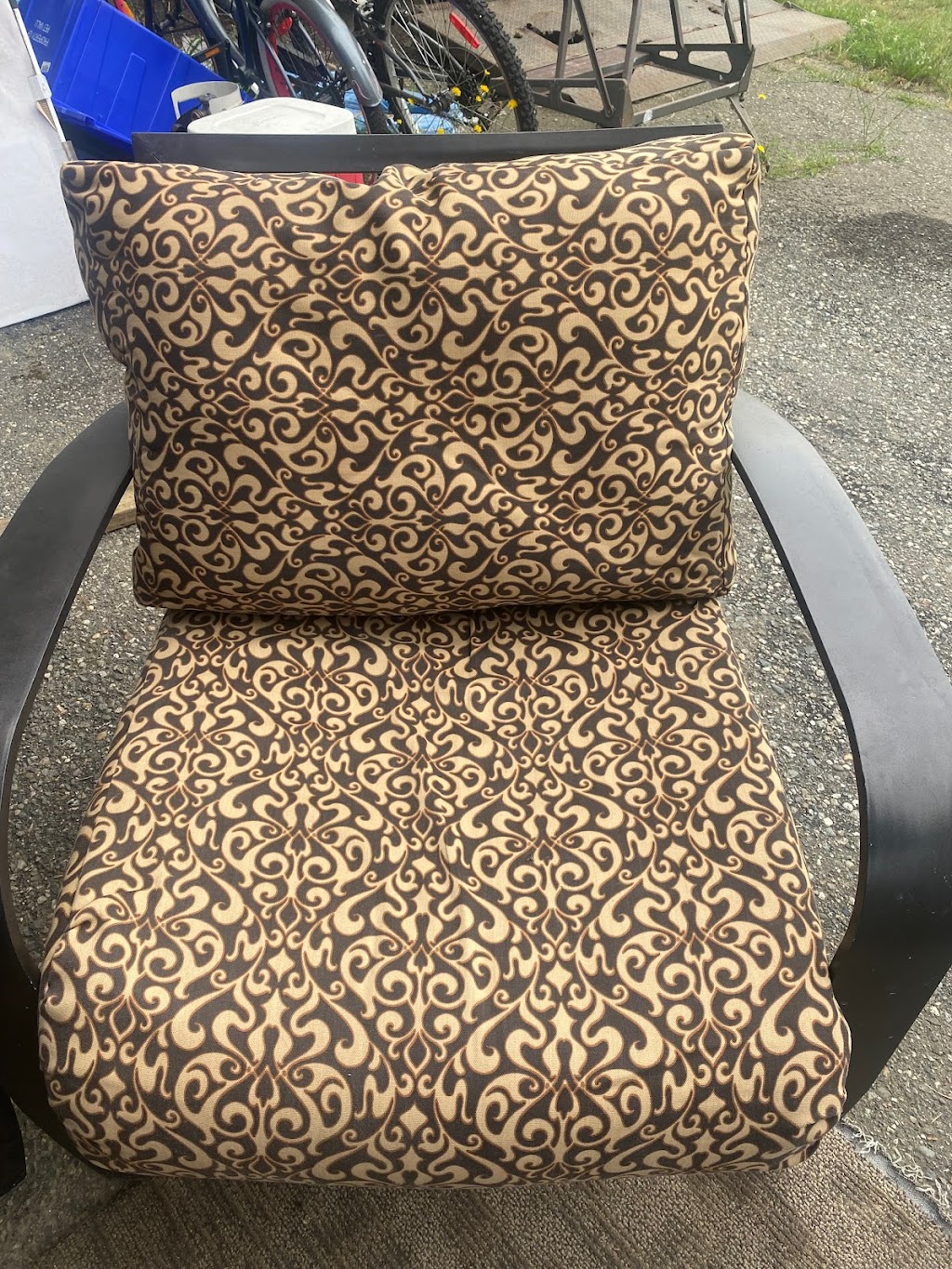 Sues Sewing Centre | 6338 Vedder Rd #5, Chilliwack, BC V2R 1C6, Canada | Phone: (604) 824-4132