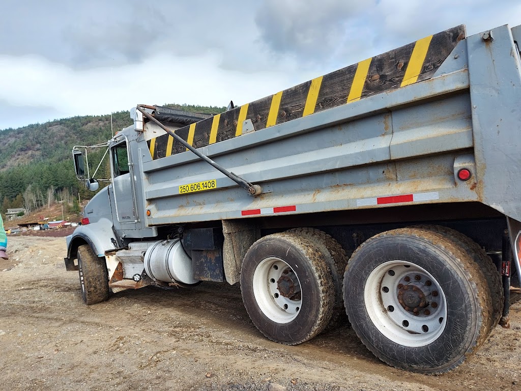 J & M Island Truckin | 1620 Cowichan Bay Rd, Cowichan Bay, BC V0R 1N1, Canada | Phone: (250) 606-1408