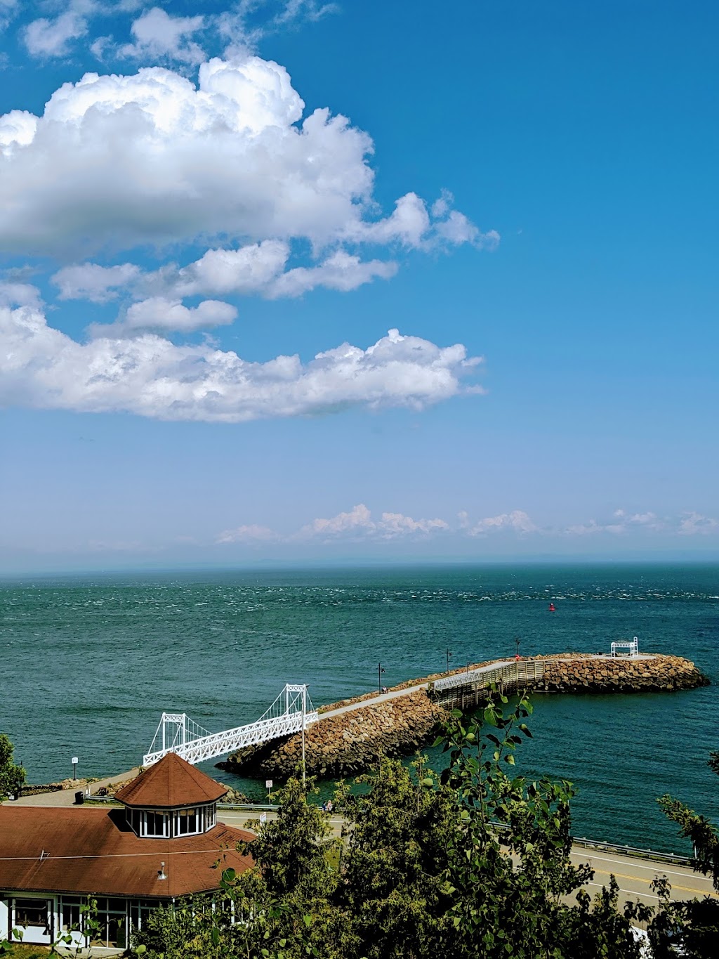 Gite Entre Mer Et Montagnes | 230 Rue Richelieu, La Malbaie, QC G5A 2W7, Canada | Phone: (418) 665-3331