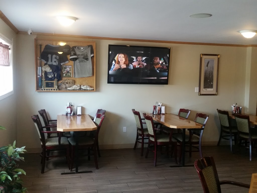 The Railway Diner | 2799 NB-114, Hillsborough, NB E4H 2X4, Canada | Phone: (506) 203-1488