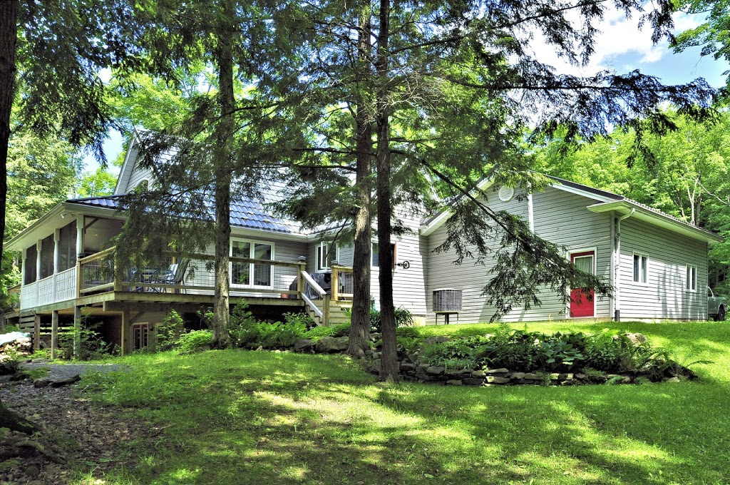 Baby Bear Bed and Breakfast | 1290 Avonlea Lane, Minden, ON K0M 2K0, Canada | Phone: (705) 286-1404