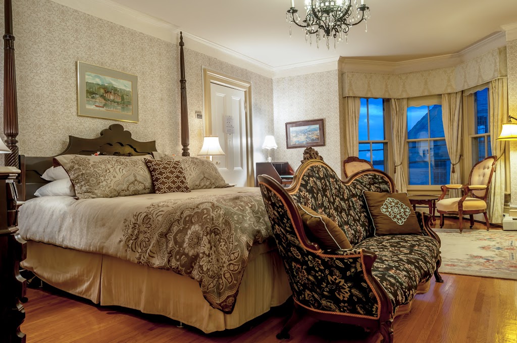 Governors Mansion Inn | 62 St Patricks Dr, Miramichi, NB E1N 5V5, Canada | Phone: (506) 622-3036