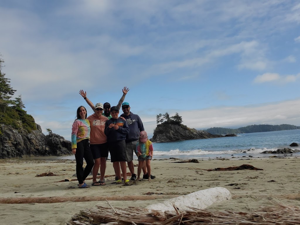 Bamfield Lodge | 275 Boardwalk, Bamfield, BC V0R 1B0, Canada | Phone: (250) 893-9870