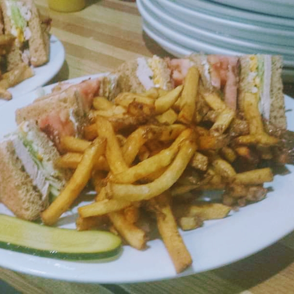 Shakers diner | 98 Queen St, Lakefield, ON K0L 2H0, Canada | Phone: (705) 651-6608