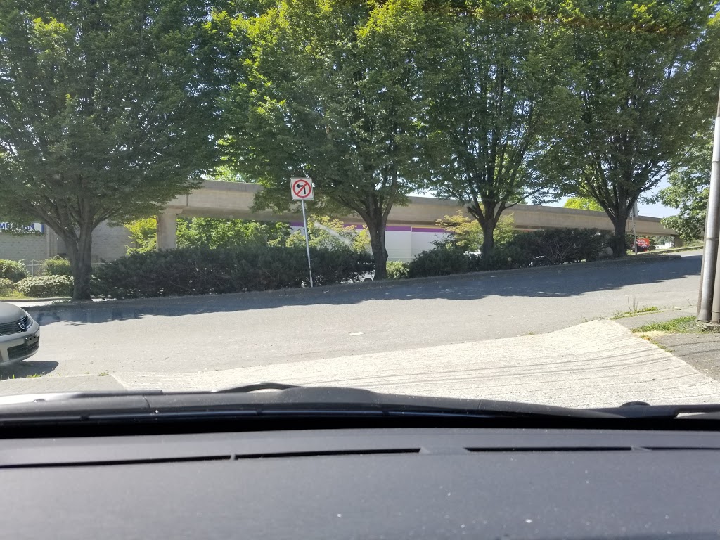 New West Auto Collision and Glass | 325 13th St, New Westminster, BC V3M 4L4, Canada | Phone: (604) 522-6888