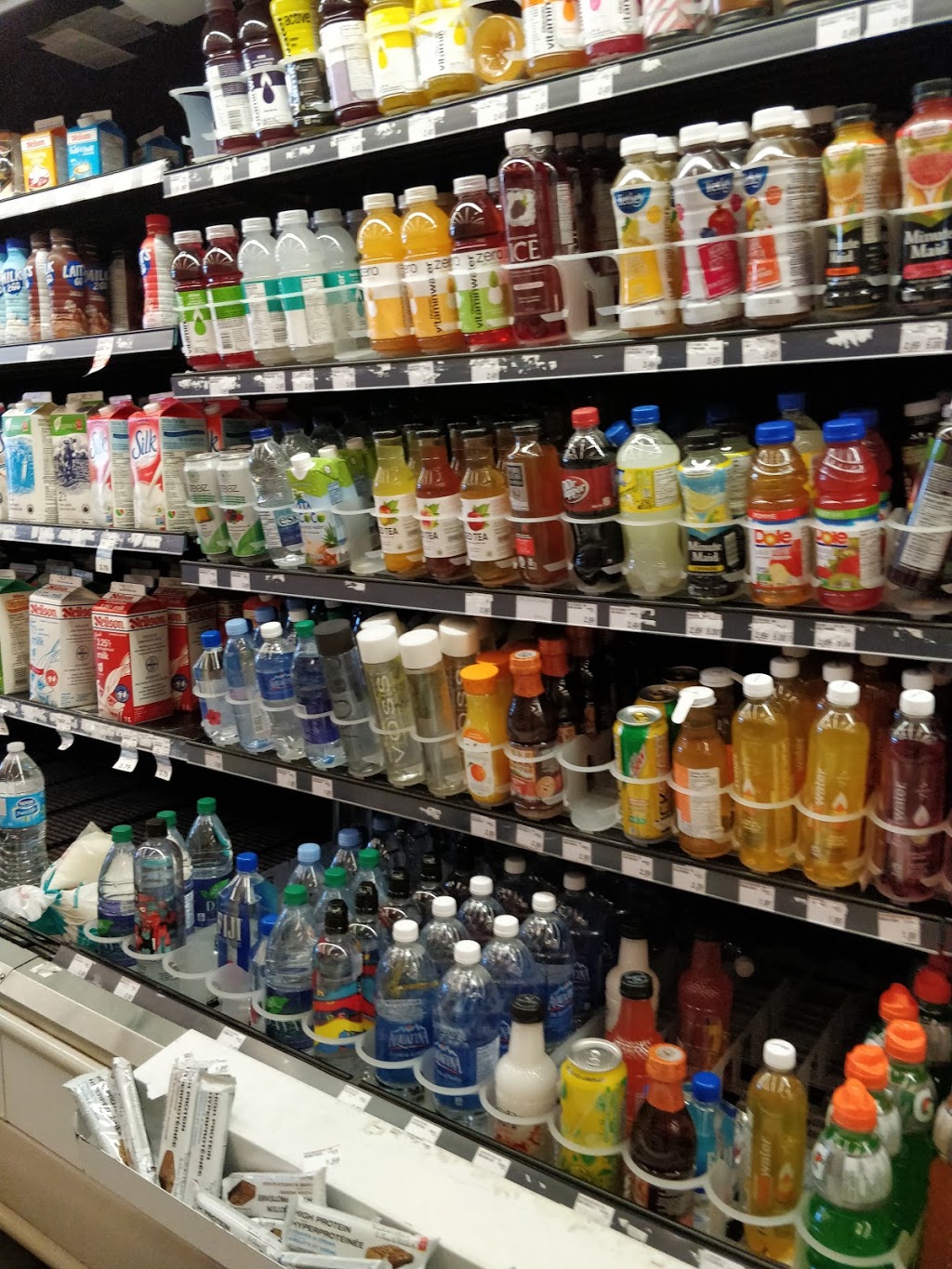 Shoppers Drug Mart | 7070 McLaughlin Rd, Mississauga, ON L5W 1W7, Canada | Phone: (905) 696-9791