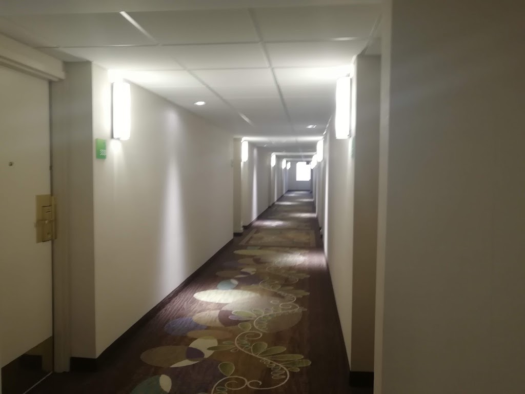 Holiday Inn Calgary Macleod Trail South | 4206 Macleod Trail, Calgary, AB T2G 2R7, Canada | Phone: (403) 287-2700