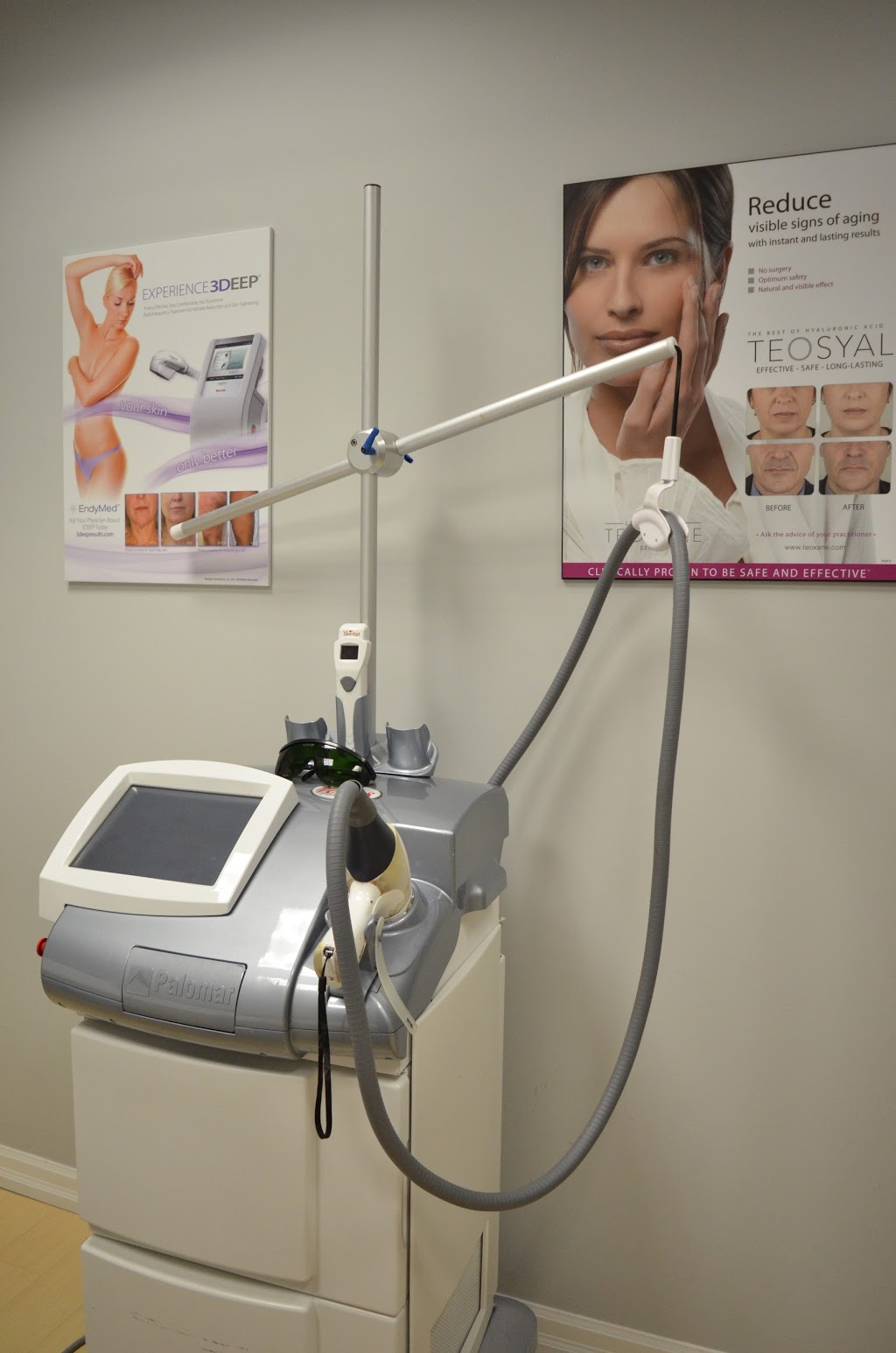 New You Medical Spa and Laser Clinic Burlington | 3480 Fairview St, Burlington, ON L7N 2R5, Canada | Phone: (905) 637-8504