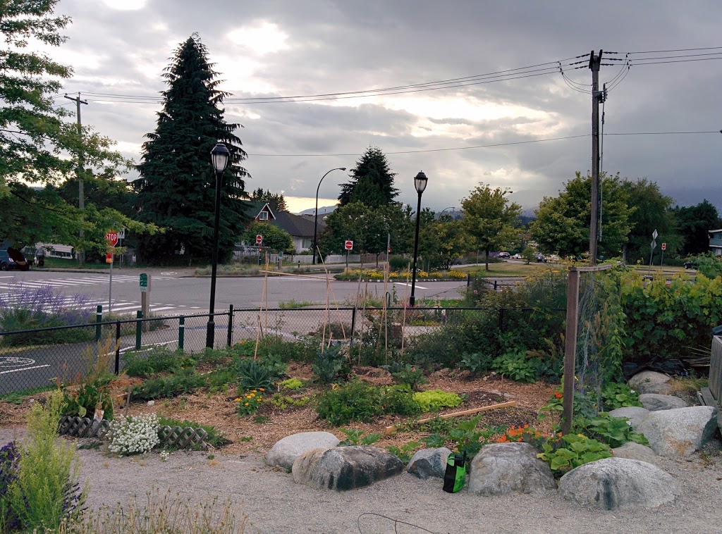 Queen Mary Community Garden | 280 W Keith Rd #200, North Vancouver, BC V7M 2M5, Canada | Phone: (604) 988-2497