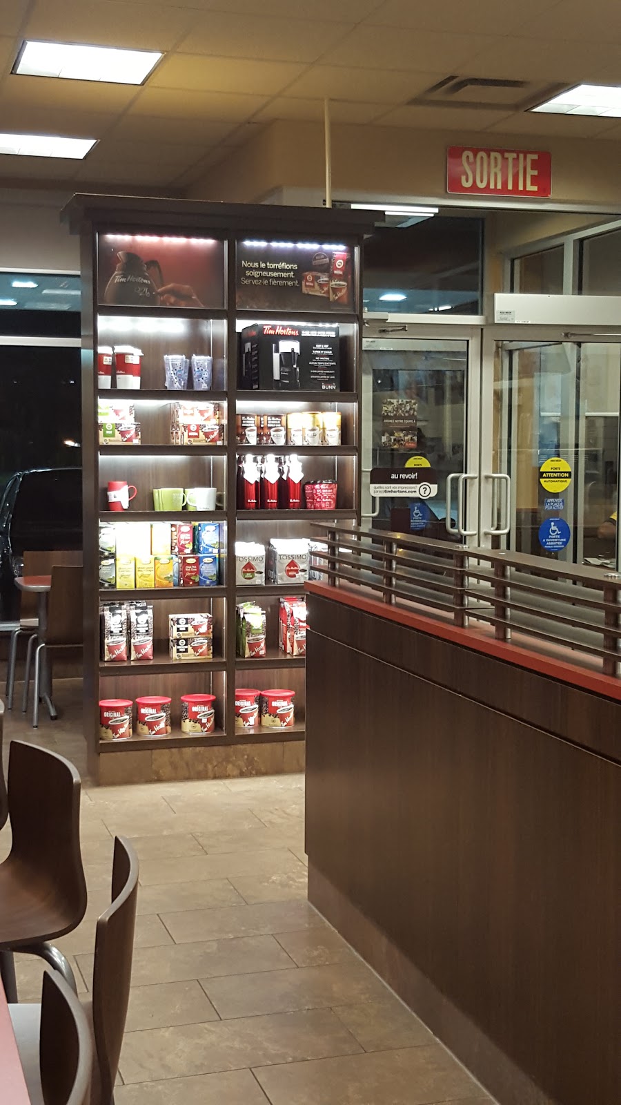 Tim Hortons | 101 Boulevard Joseph Arthur, Joliette, QC J6E 4S5, Canada | Phone: (450) 755-3218