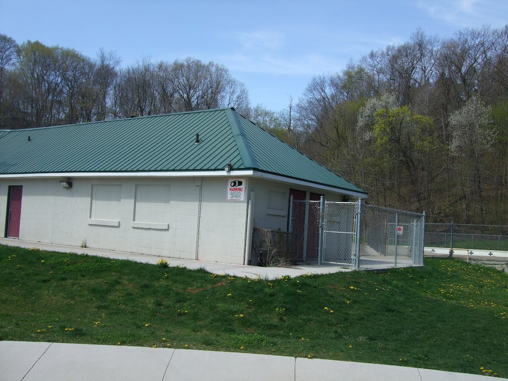 Town of Pelham Fonthill Pool | Marlene Stewart Streit Park, 55 Park Ln, Fonthill, ON L0S 1E0, Canada | Phone: (905) 892-9696