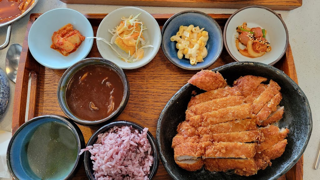 Rice Table Korean Kitchen | 2060 Symons Valley Pkwy NW #3010, Calgary, AB T3P 0M9, Canada | Phone: (403) 730-5269