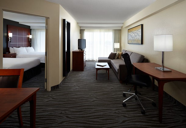 Residence Inn by Marriott Montreal Airport | 6500 Place Robert Joncas, Montréal, QC H4M 2Z5, Canada | Phone: (514) 336-9333