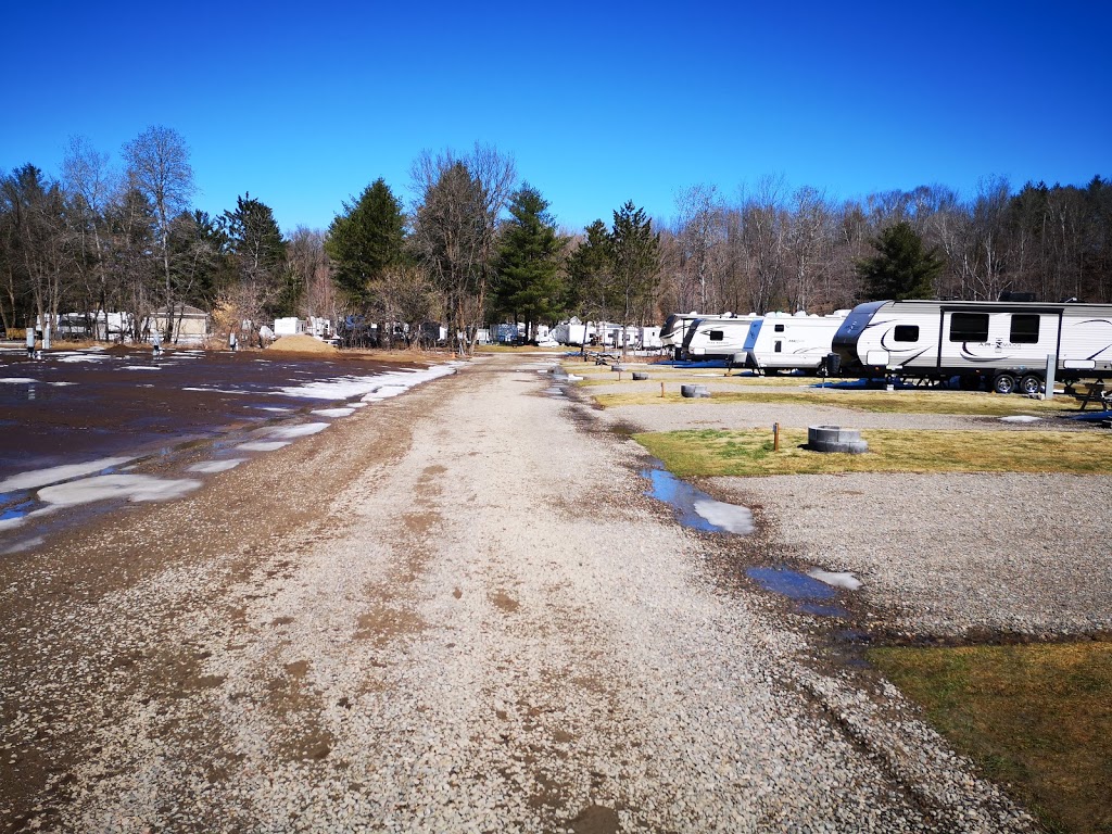 Camping Aventure Sentinelle | 201 Rue des Sources, Saint-Félix-de-Valois, QC J0K 2M0, Canada | Phone: (450) 889-4638