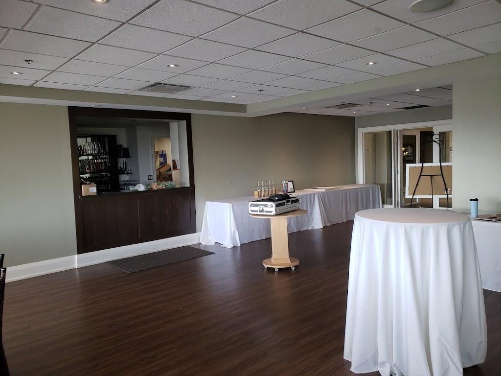 Dundas Valley Golf & Curling Club Ltd | 10 Woodleys Ln, Dundas, ON L9H 6Y6, Canada | Phone: (905) 628-6731