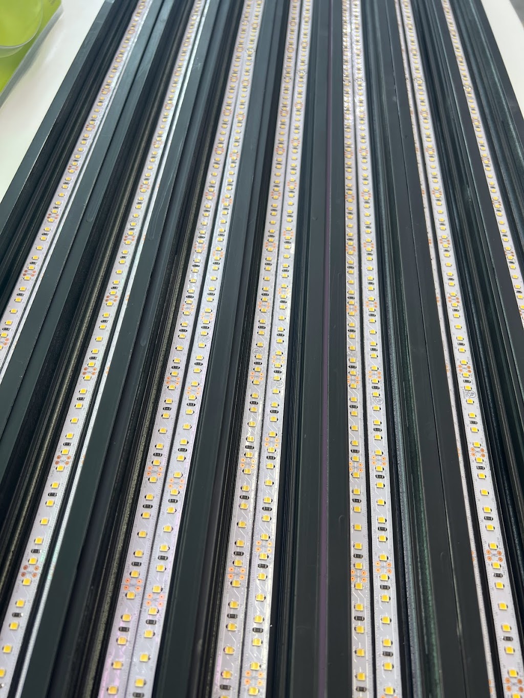 SunStar LED Solution Inc. | 6325 Dixie Rd #2, Mississauga, ON L5T 2E7, Canada | Phone: (905) 670-3881
