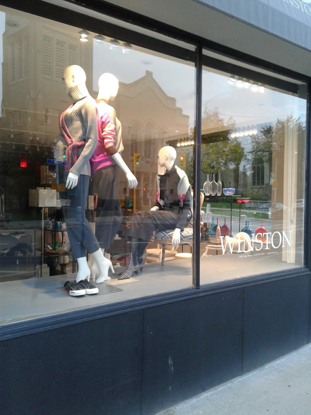 Winston | 1568 Yonge St, Toronto, ON M4T 1Z7, Canada | Phone: (416) 901-6633