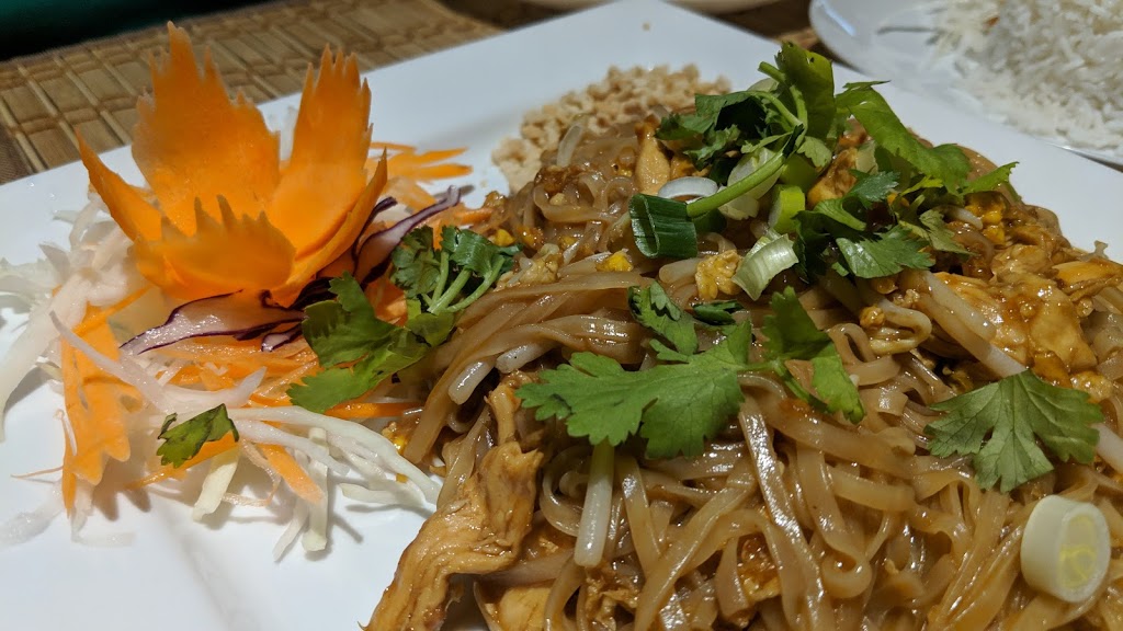 My Thai Village | 6179 Perth St, Richmond, ON K0A 2Z0, Canada | Phone: (613) 838-3308
