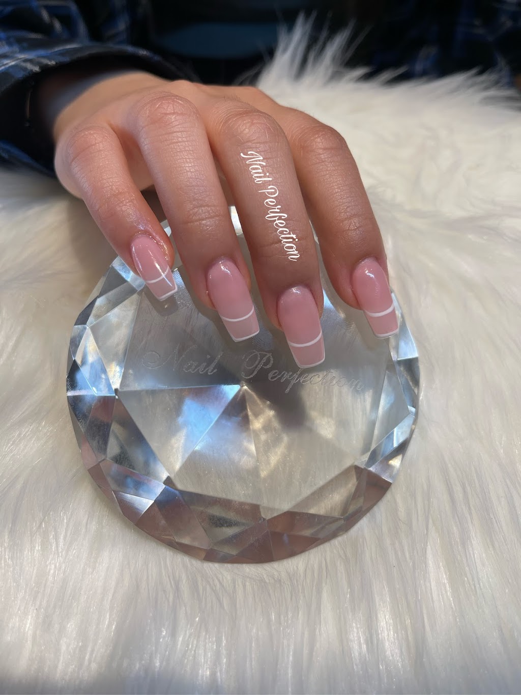 Nail Perfection | 6 Queen St E, Cambridge, ON N3C 2A6, Canada | Phone: (519) 220-1008