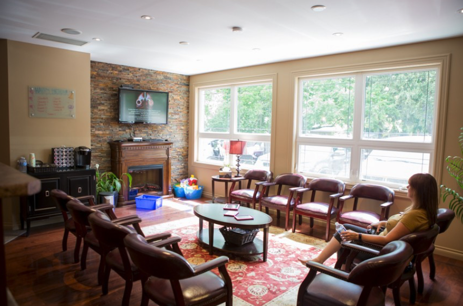 Priority Chiropractic & Wellness Centre | Grove Street Entrance, 218 Bayfield St, Barrie, ON L4M 3B6, Canada | Phone: (705) 726-0400