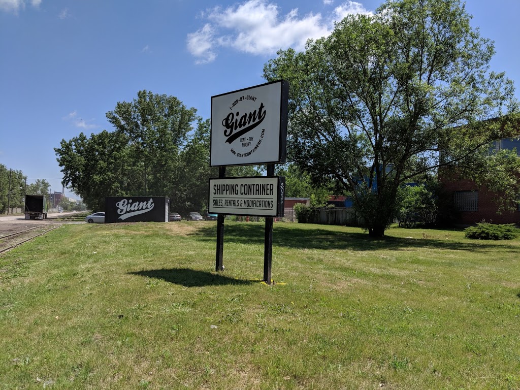 Giant Containers | 55 Unwin Ave, Toronto, ON M5A 1A2, Canada | Phone: (416) 256-7648