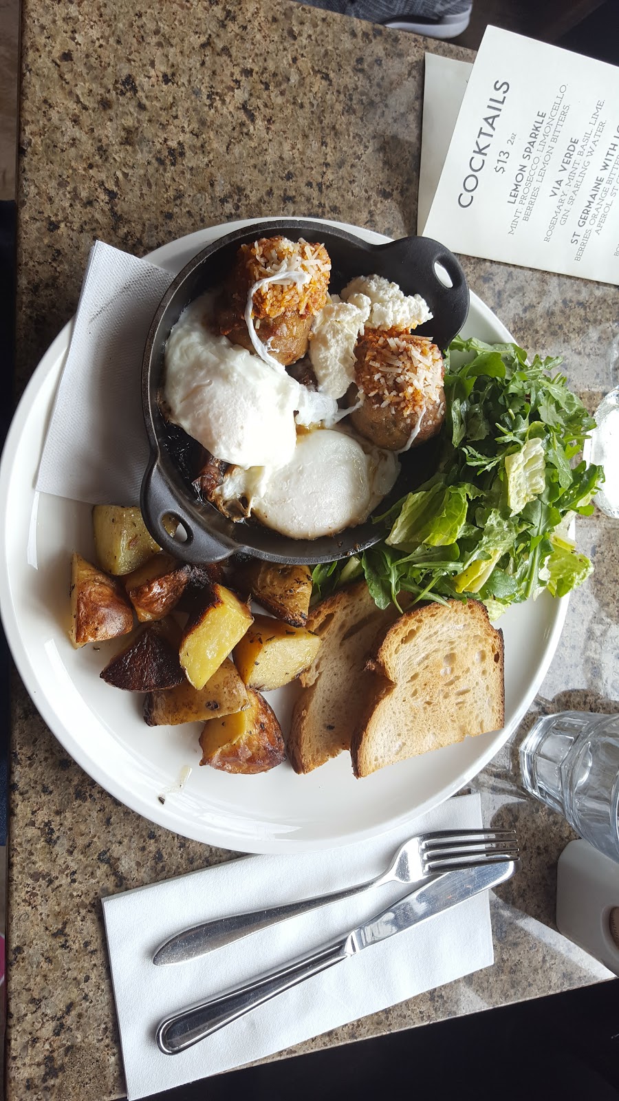 Frankies Italian | 892 Queen St E, Toronto, ON M4M 1J3, Canada | Phone: (647) 351-2524