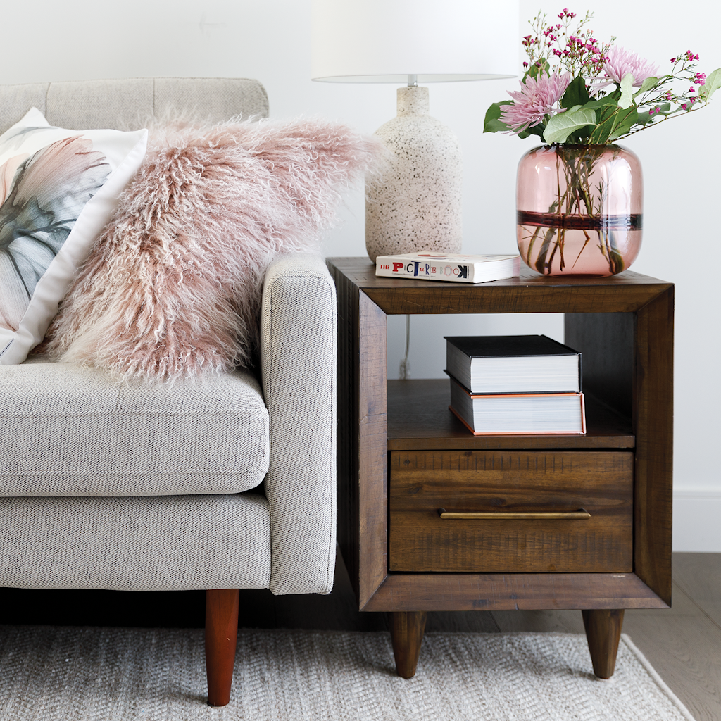 Urban Barn | 340 Taunton Rd E b1, Whitby, ON L1R 0H4, Canada | Phone: (905) 620-0254