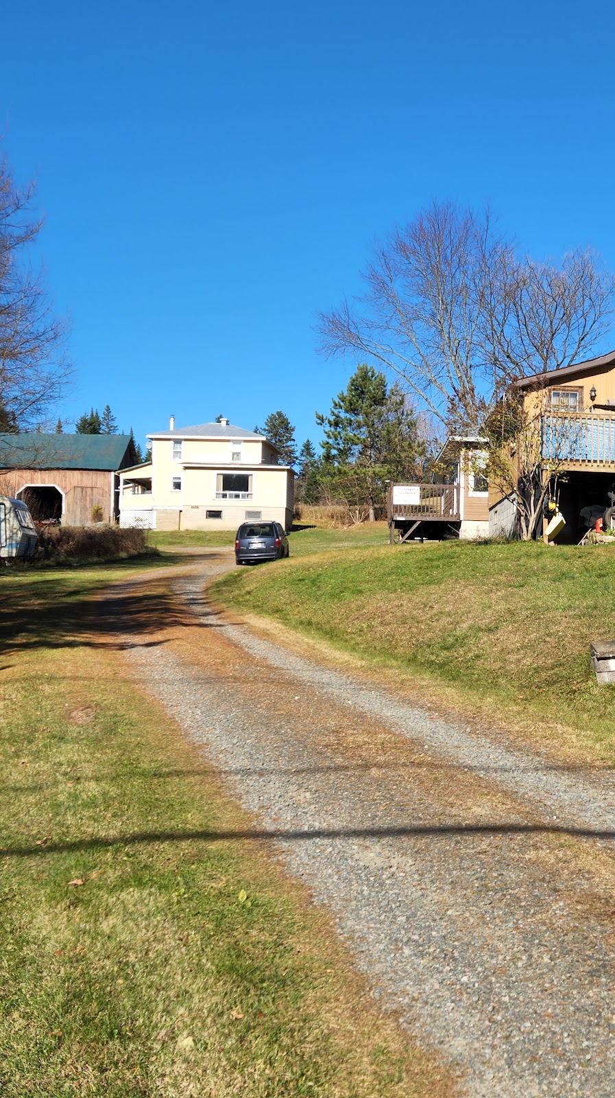 La Fabrique à Bonheurs | 2830 QC-327, Harrington, QC J8G 2T1, Canada | Phone: (873) 481-0236