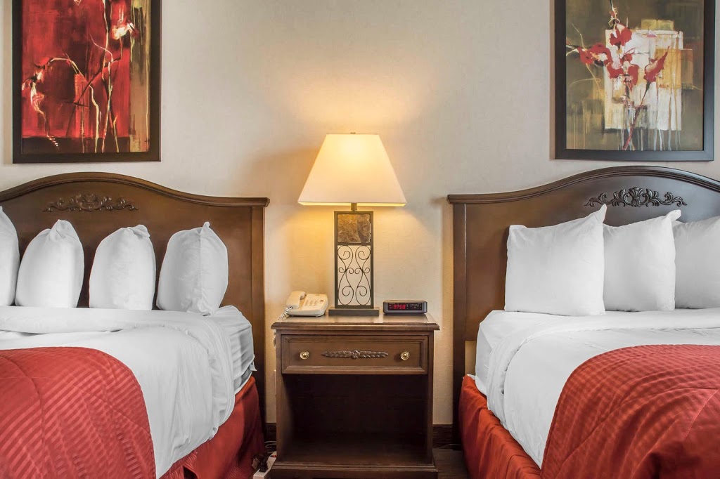 Quality Inn | 751 Christina St N, Point Edward, ON N7V 1X5, Canada | Phone: (519) 344-1157