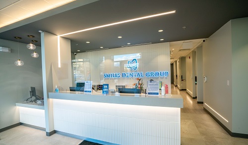 Smiles Dental Group - Edmonton Dentist | 4526 Calgary Trail NW, Edmonton, AB T6H 4A6, Canada | Phone: (587) 410-5994