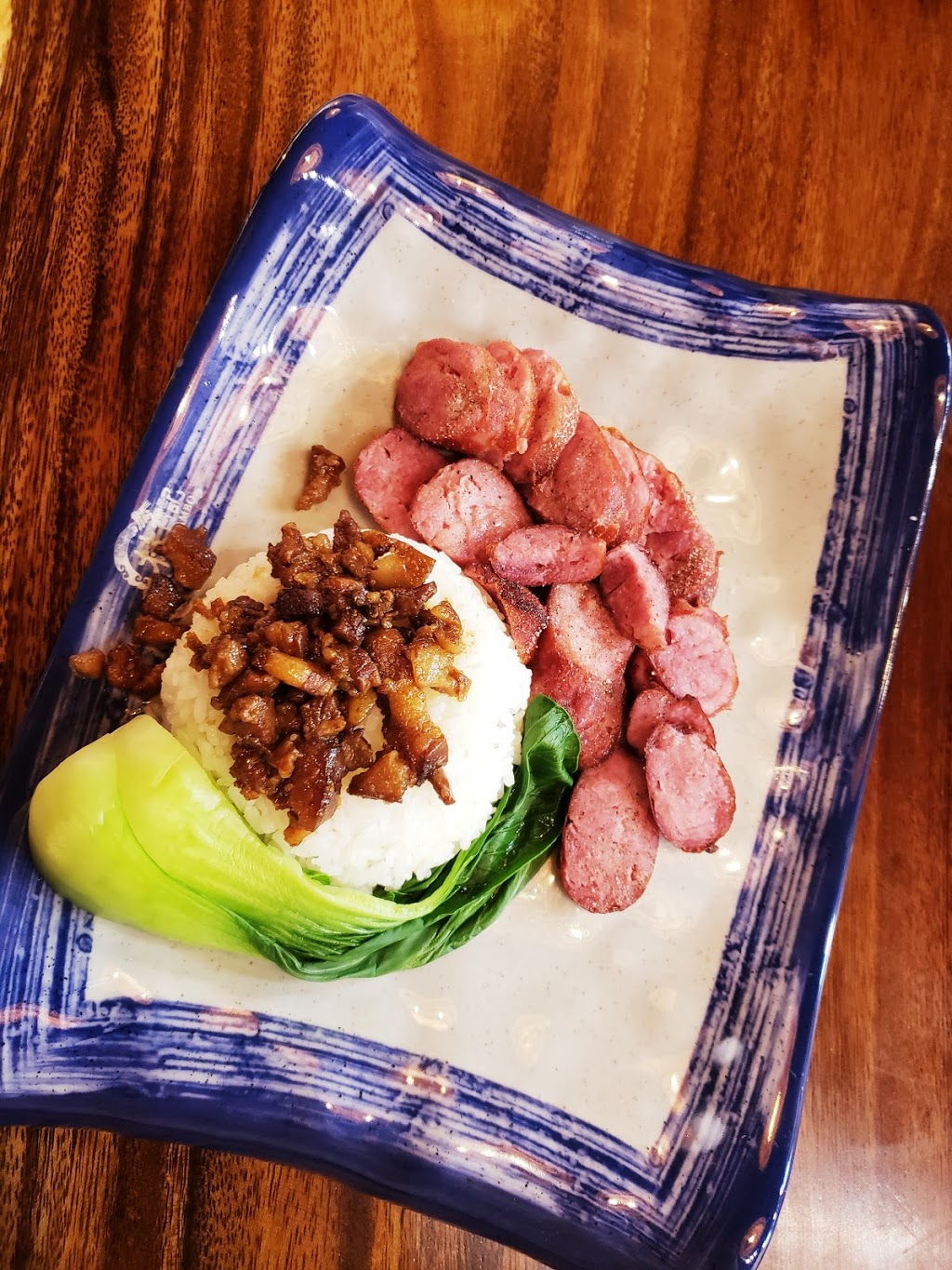 Lambo noodle Bar | 222 16 Ave NE Unit 7, Calgary, AB T2E 1J8, Canada | Phone: (403) 454-3880