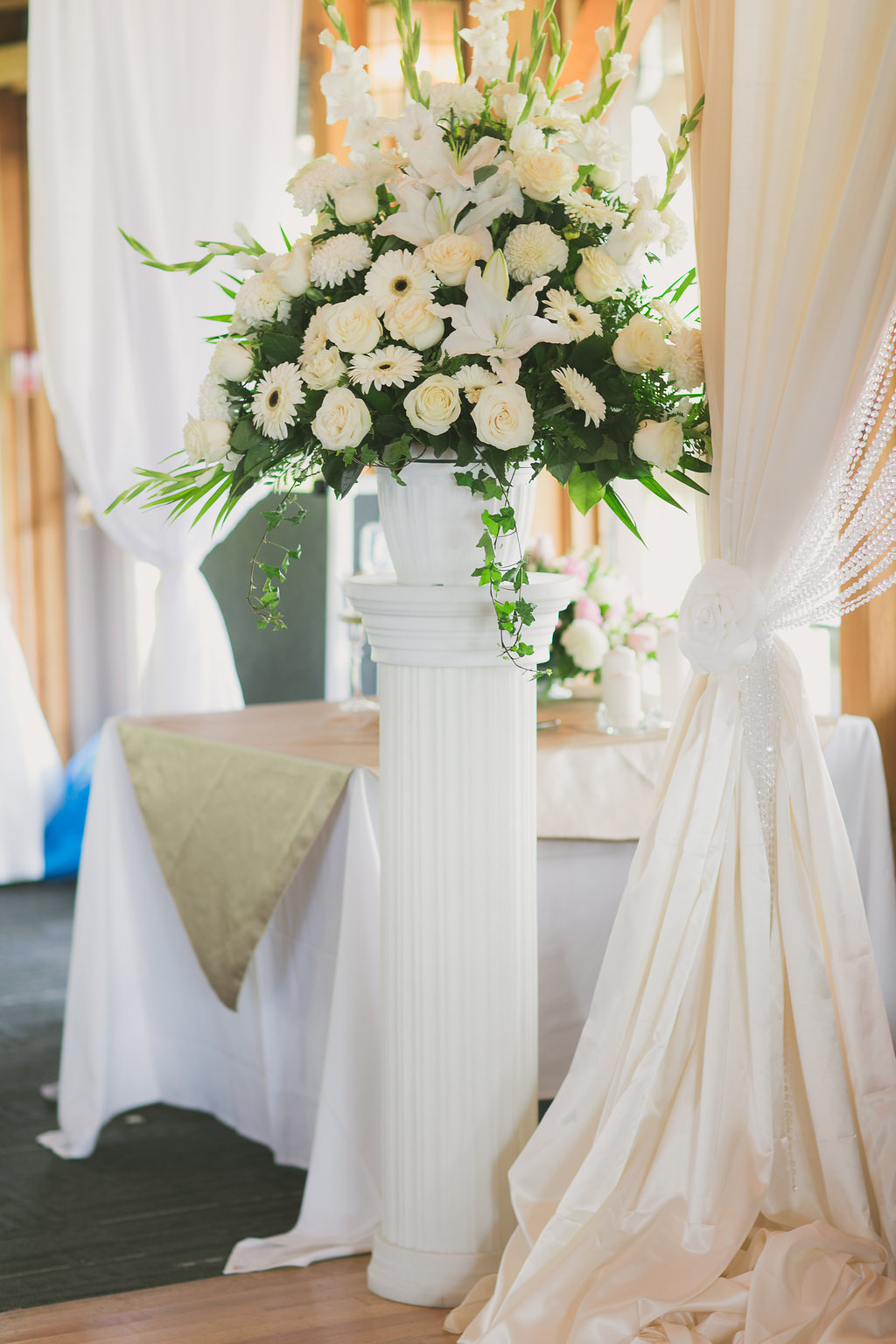 Joans Blooming Place | 3609 Lake Shore Blvd W, Etobicoke, ON M8W 1P5, Canada | Phone: (416) 251-5128