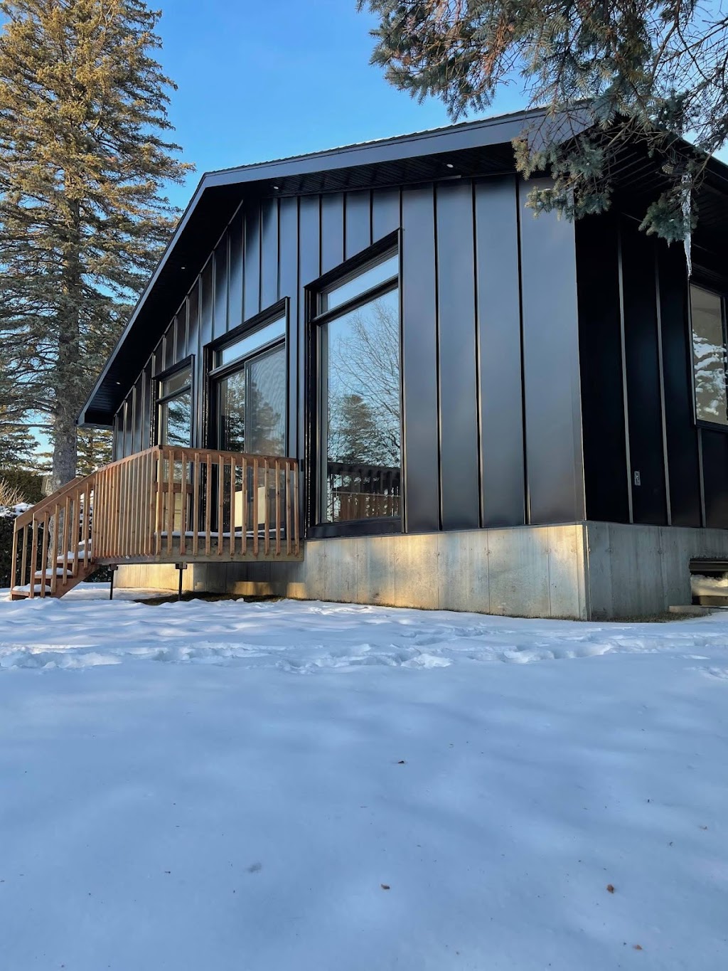 SDJ Construction | 1418 Rue Noël, Wickham, QC J0C 1S0, Canada | Phone: (450) 278-6279