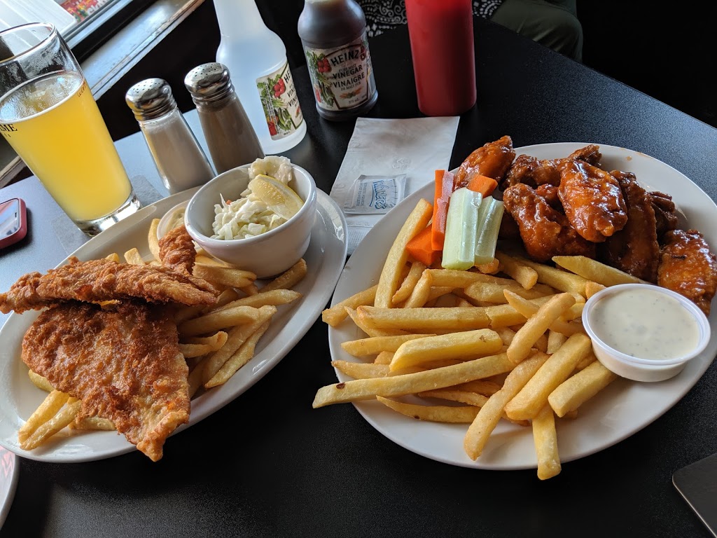 The Pub | 136 Water St, Port Perry, ON L9L 1B9, Canada | Phone: (905) 982-8880