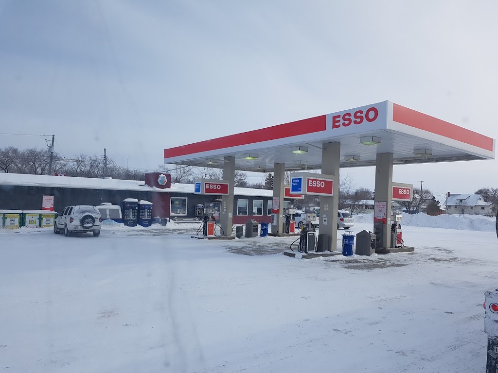 Esso | Chicken Chef, MB-6, Lundar, MB R0C 1Y0, Canada | Phone: (204) 762-5100