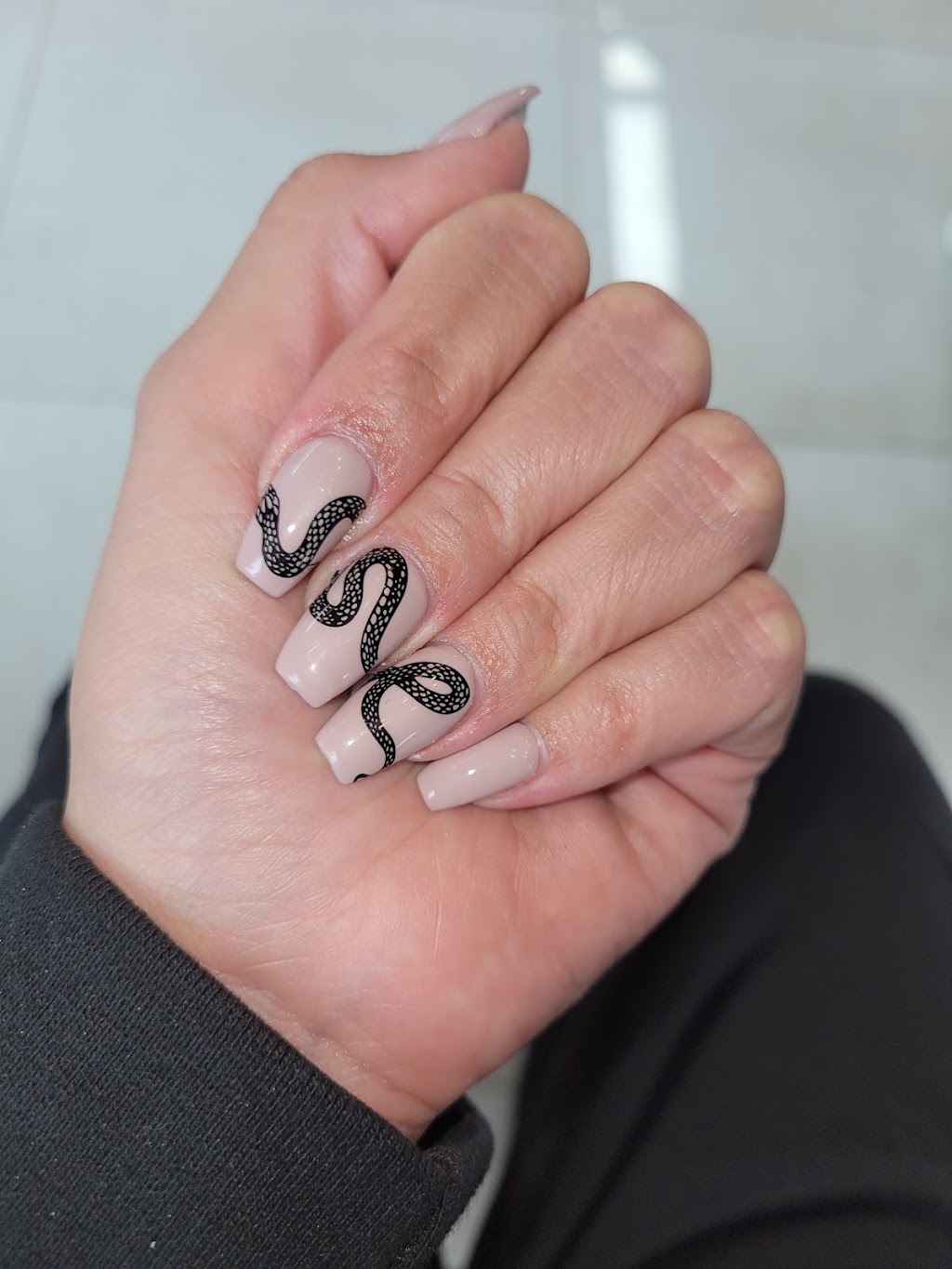 Binhs Nails Northwest Crossing | 729 Mistatim Way NW, Edmonton, AB T6M 0M8, Canada | Phone: (780) 454-7693