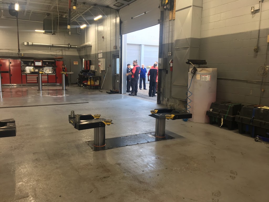 Woodbine Nissan Service Department | 60 Queens Plate Dr, Etobicoke, ON M9W 6N2, Canada | Phone: (416) 748-2900