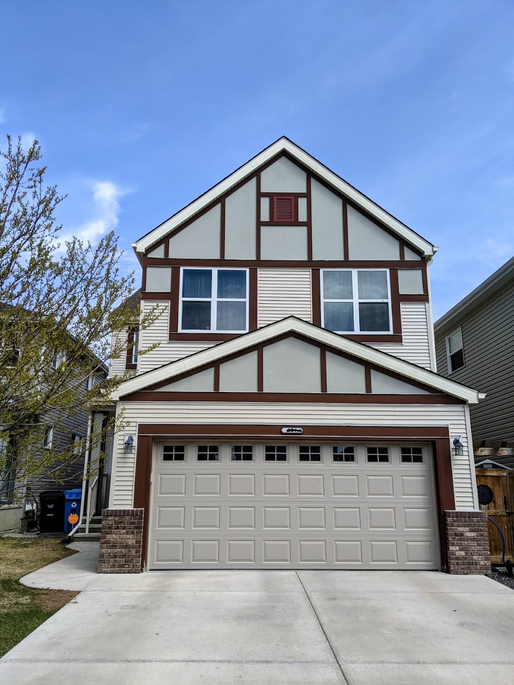 Jays Garage Door | 11 Sunset Crescent, Okotoks, AB T1S 1M6, Canada | Phone: (403) 617-0866