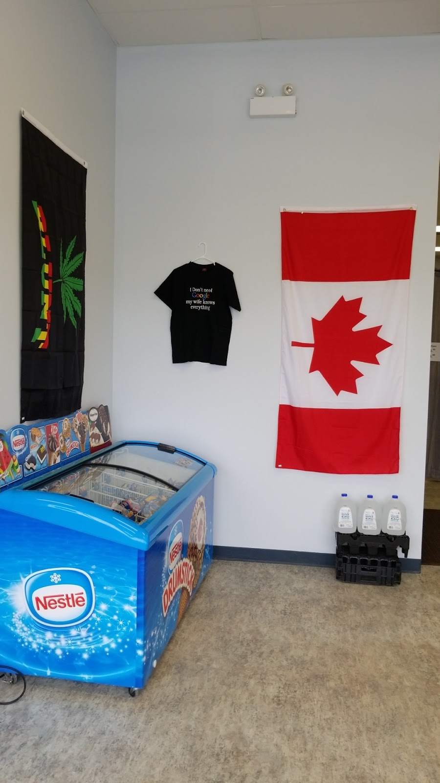 UNIQUE SMOKES AND CONVENIENCE STORE | 4511 Rochdale Blvd, Regina, SK S4X 4M8, Canada | Phone: (306) 988-3017