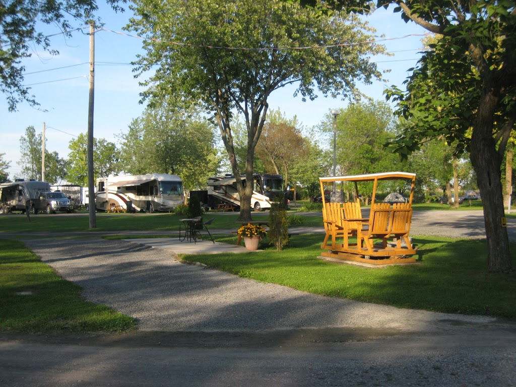 Montreal South KOA | 130 Montée Monette, Saint-Philippe-de-La Prairie, QC J0L 2K0, Canada | Phone: (450) 659-8626
