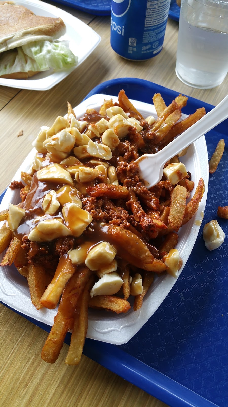 Casse-Croute Flash Bourg | 21231 Boulevard Henri-Bourassa, Québec, QC G2N 1R4, Canada | Phone: (418) 849-6662