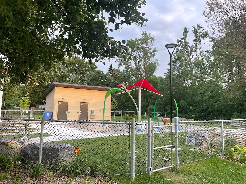 Splash Pad at Augusta Park | Pointe-Claire, QC H9R, Canada | Phone: (514) 630-1200