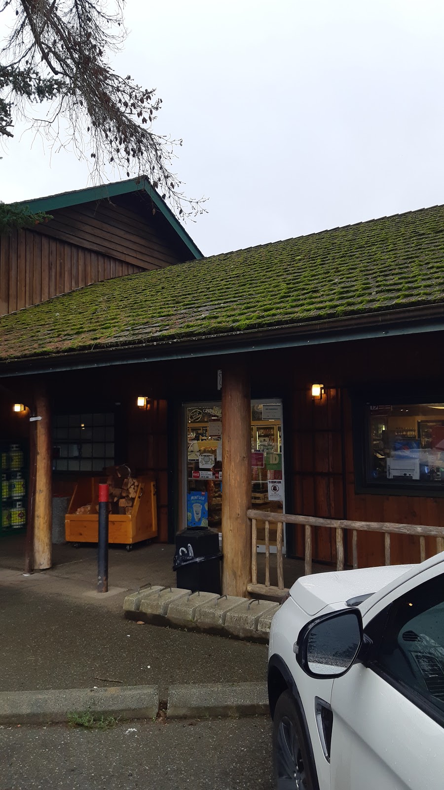 Errington Store | 1544 Grafton Ave, Errington, BC V0R 1V0, Canada | Phone: (250) 248-3641