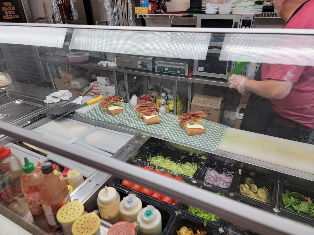 RHM Donair & Subs | 4539 Gertrude St, Port Alberni, BC V9Y 6J9, Canada | Phone: (778) 421-1782