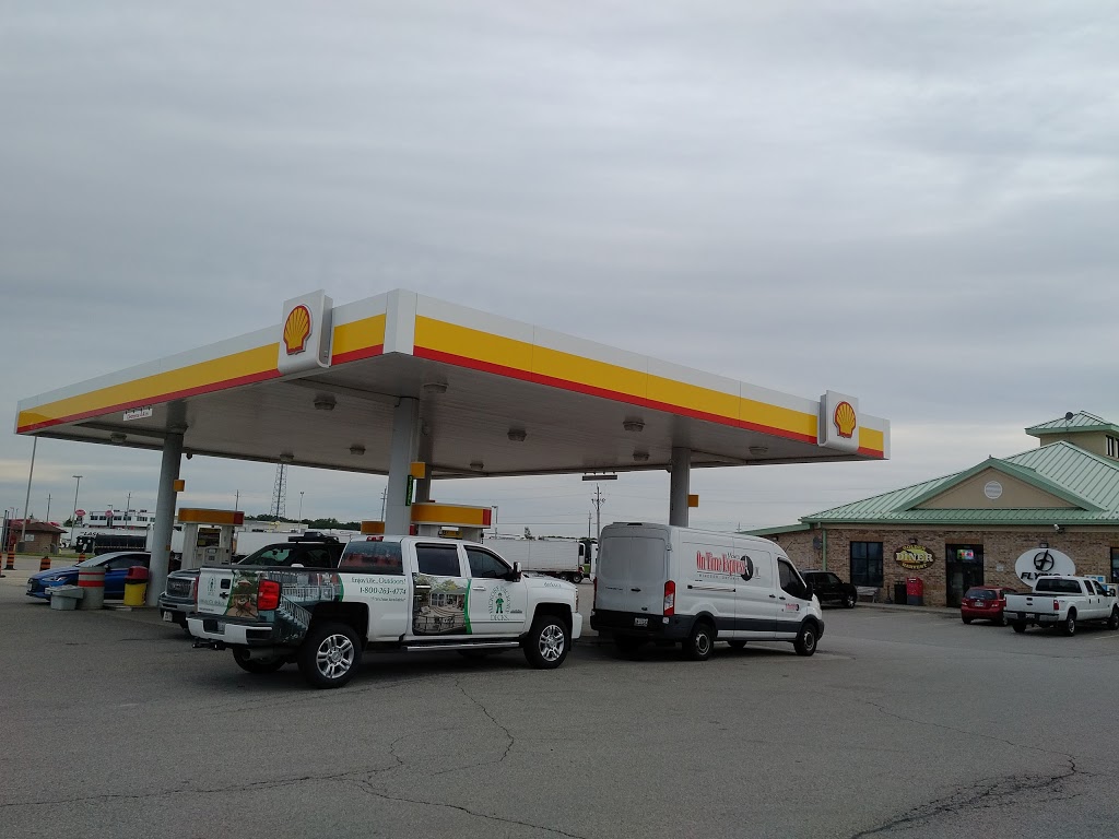 Flying J Travel Center | 2492 Cedar Creek Rd, Ayr, ON N0B 1E0, Canada | Phone: (519) 624-9578