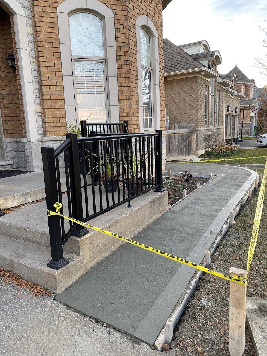 D&J CONCRETE STAR | Martindale Crescent, Brampton, ON L6X 2V2, Canada | Phone: (647) 388-2385