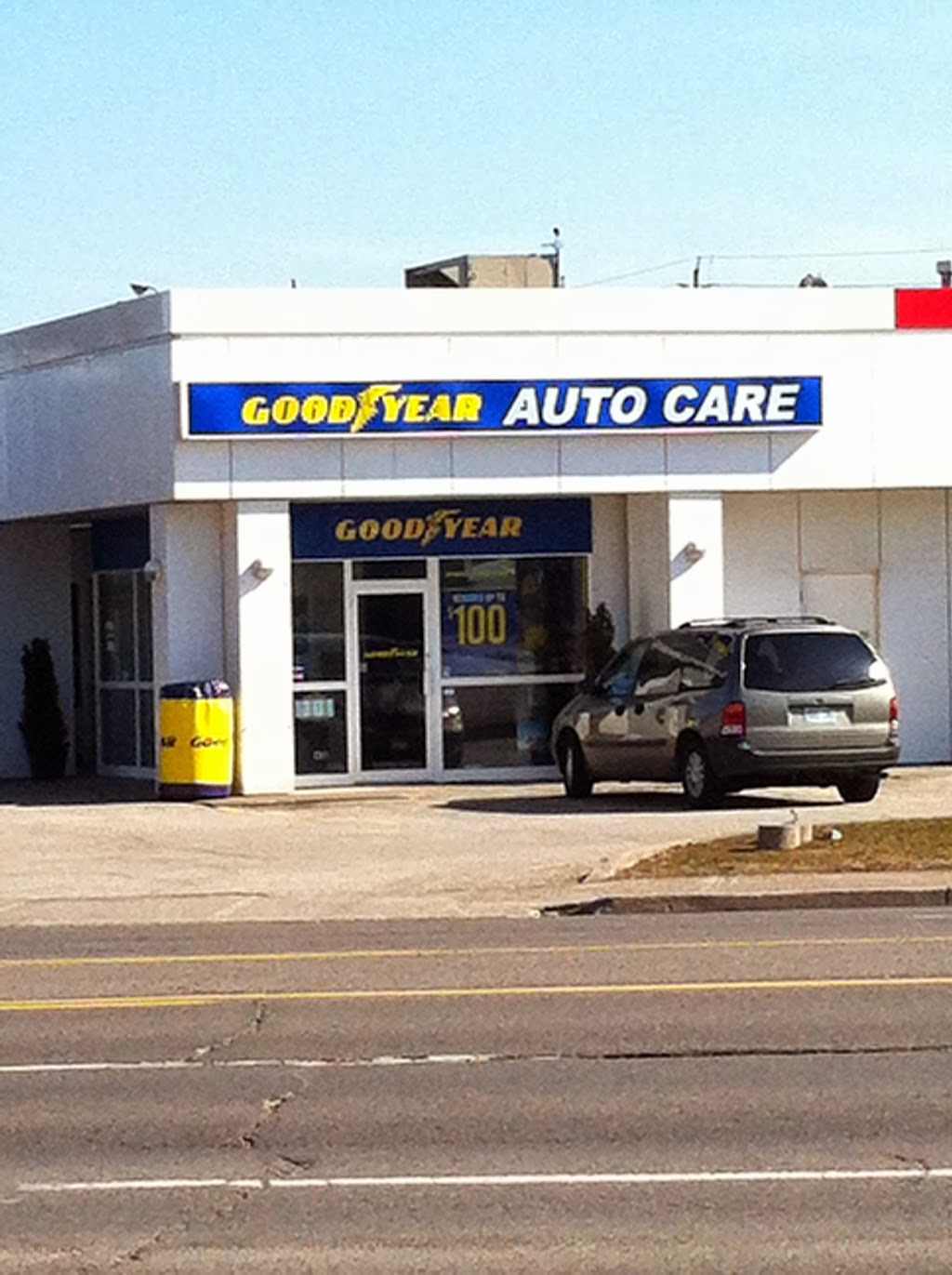Trafalgar Tire Sales Major Tire Brands & Services | 350 Iroquois Shore Rd, Oakville, ON L6H 1M4, Canada | Phone: (905) 901-1897