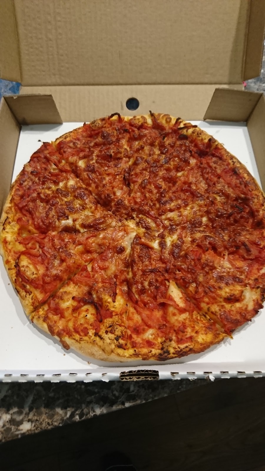 Sissios Pizza | 4, 1634 Hyde Park Rd, London, ON N6H 5L7, Canada | Phone: (519) 471-7333