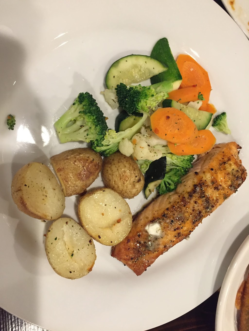 Red Dot Cafe | 5673 Osgoode Main St, Osgoode, ON K0A 2W0, Canada | Phone: (613) 826-0552