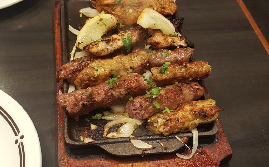 Baigs Grill | 124 Kennedy Rd S #2, Brampton, ON L6W 3E7, Canada | Phone: (905) 230-3243